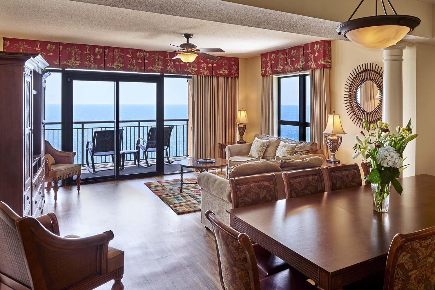 Island Vista Resort - 4 Bedroom Oceanfront Corner