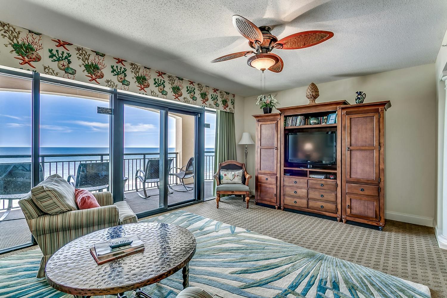 Island Vista Resort - 3 Bedroom Luxury Oceanfront Condo