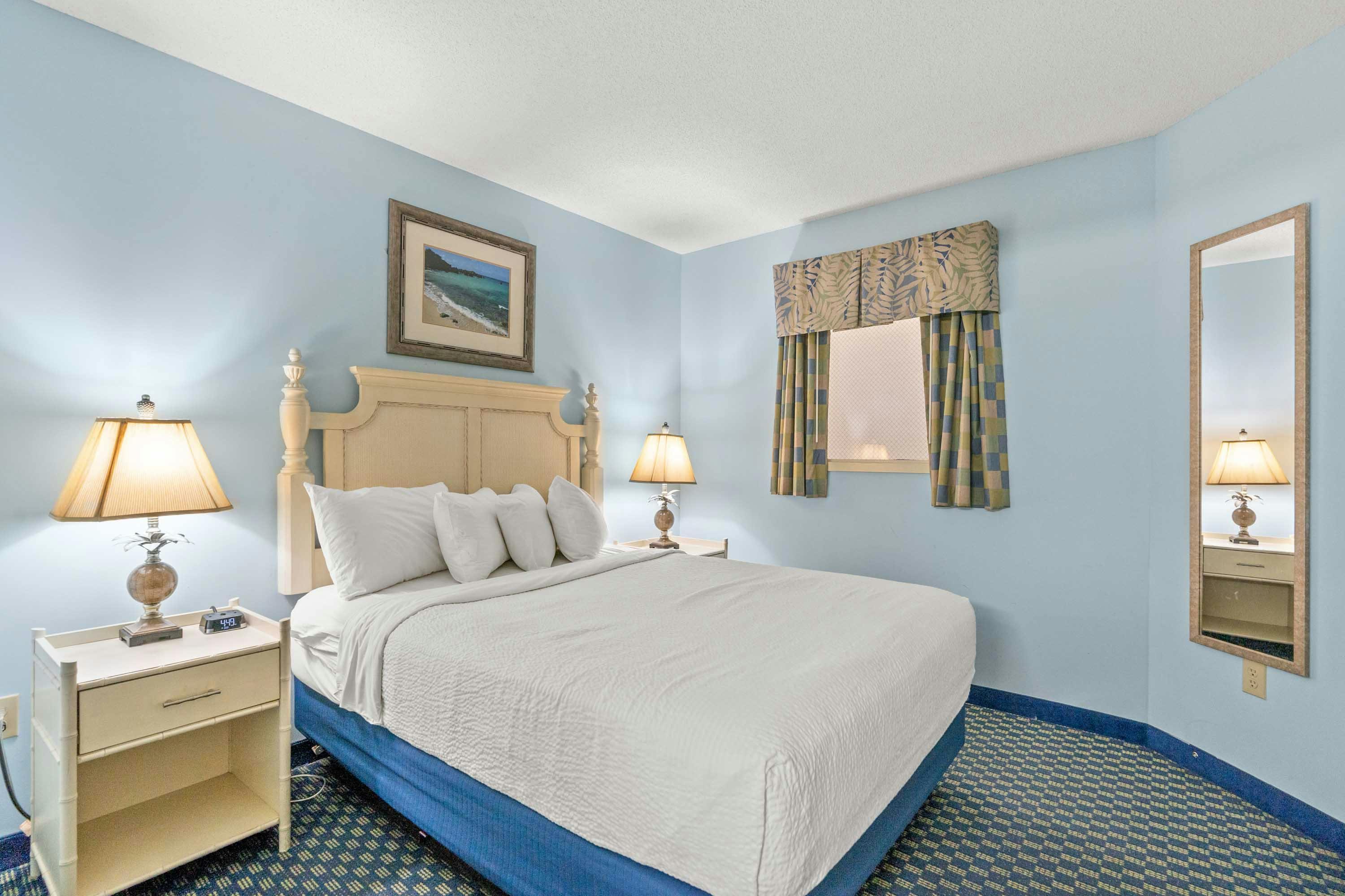 Caribbean Resort - 4 Bedroom Oceanfront Condo