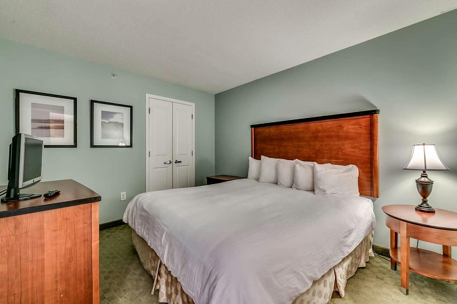Sandy Beach Resort - 2 Bedroom Oceanfront Condo - Palmetto