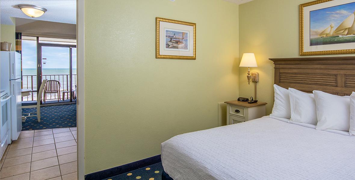 Compass Cove - 1 Bedroom Oceanfront Junior Suite