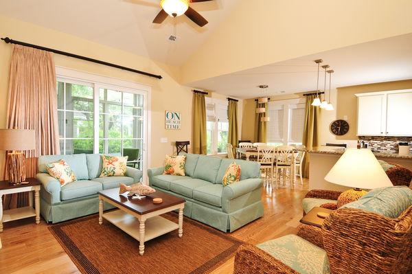 North Beach Cottages - 5 Bedroom / 3 Bath Banyan Luxury Home