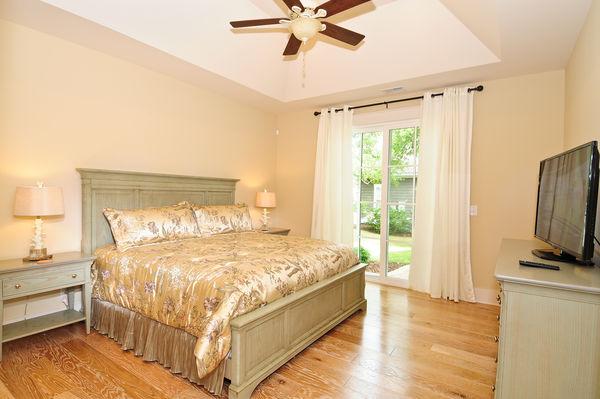 North Beach Cottages - 5 Bedroom / 3 Bath Banyan Luxury Home