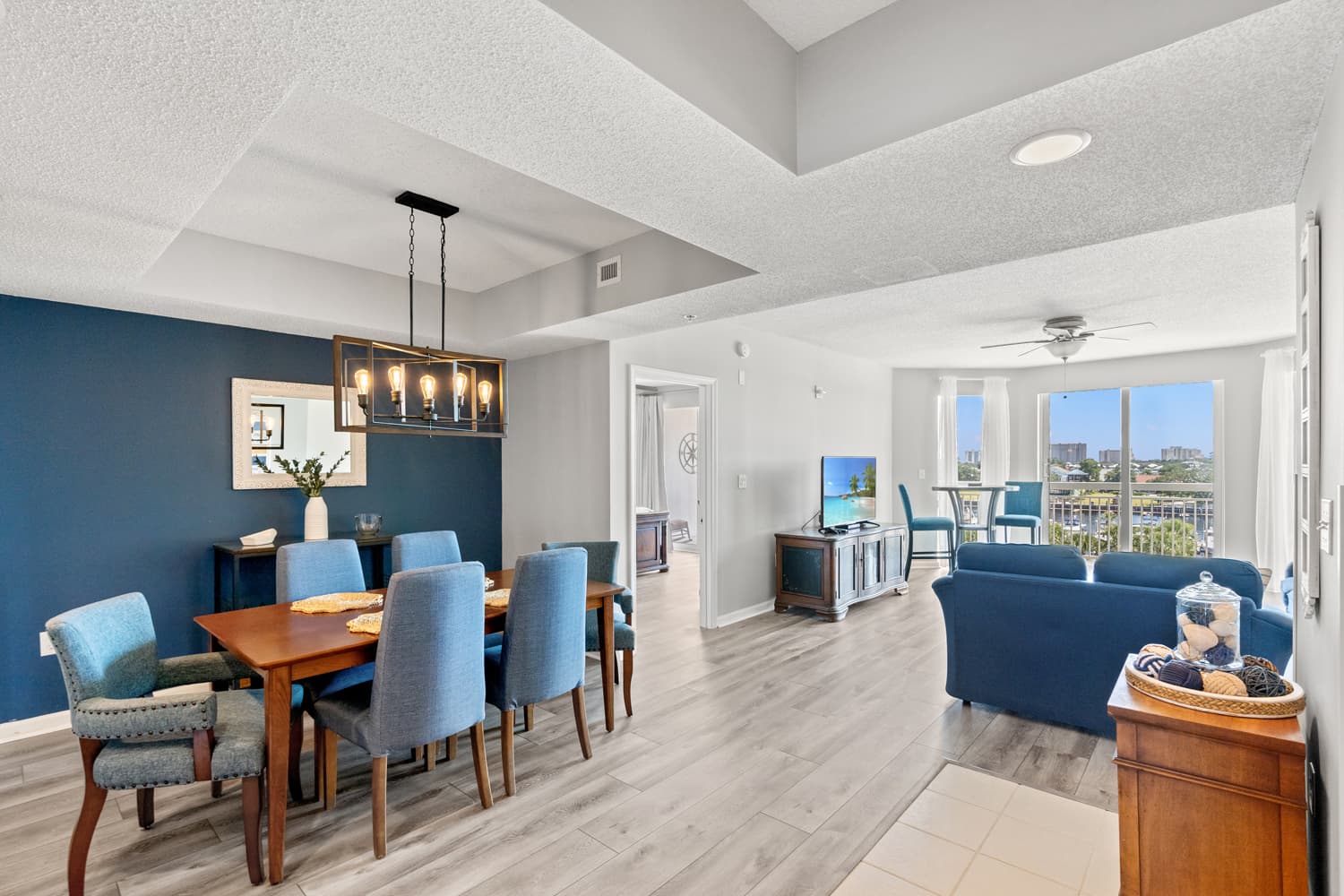 Barefoot North Tower - 504