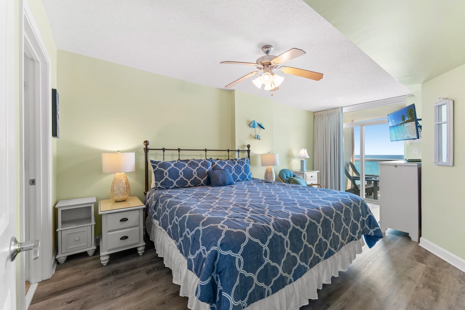 Crescent Keyes - 709