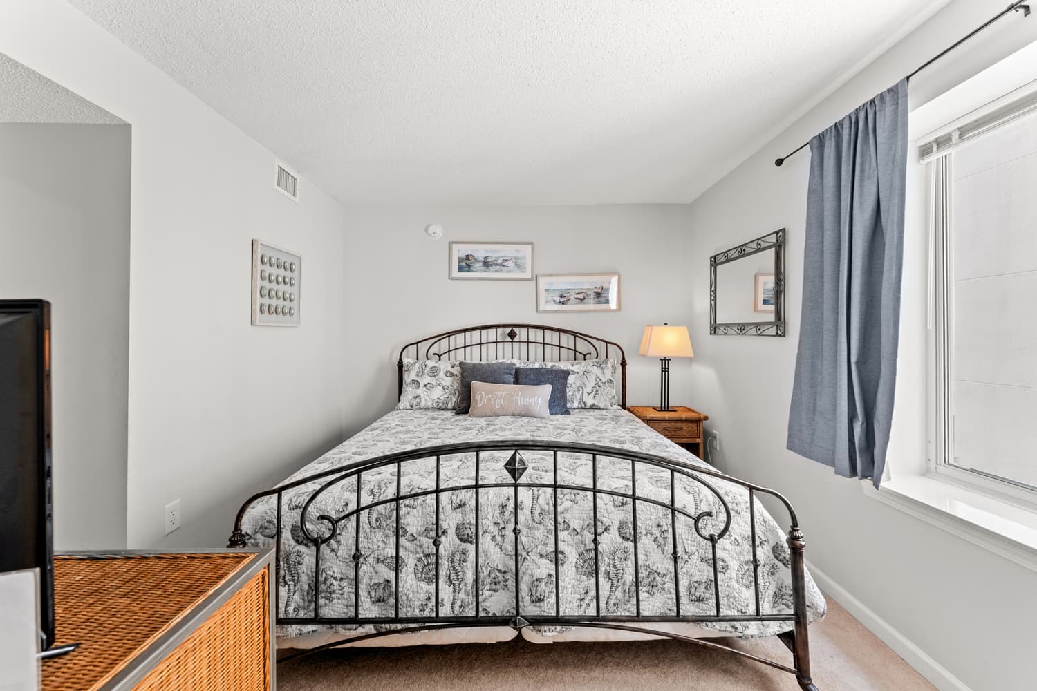 Crescent Shores - N 1005