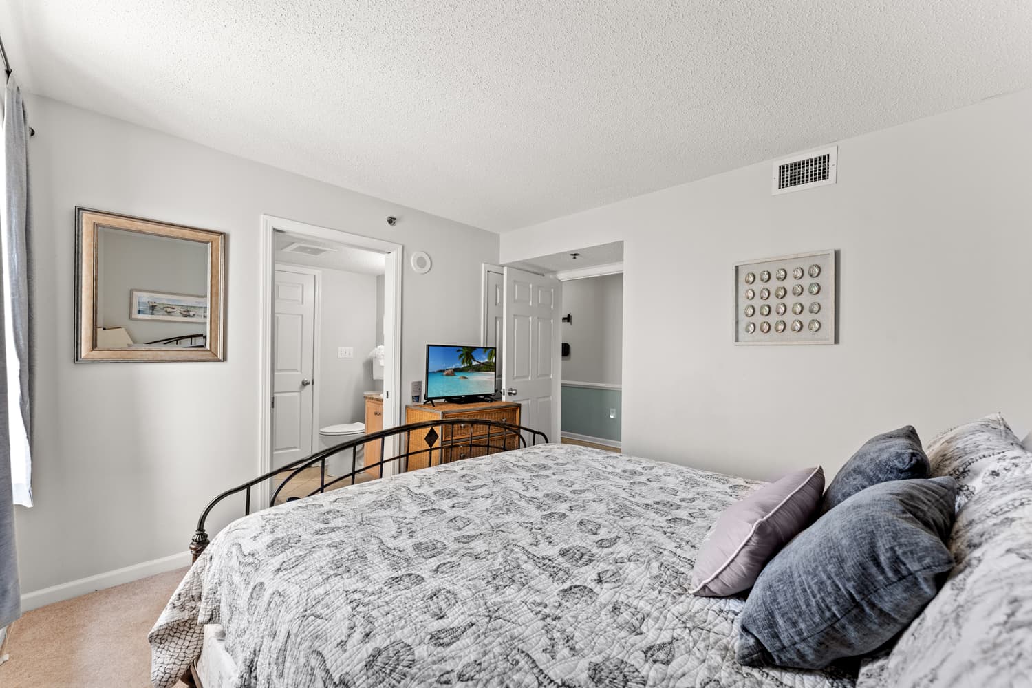 Crescent Shores - N 1005