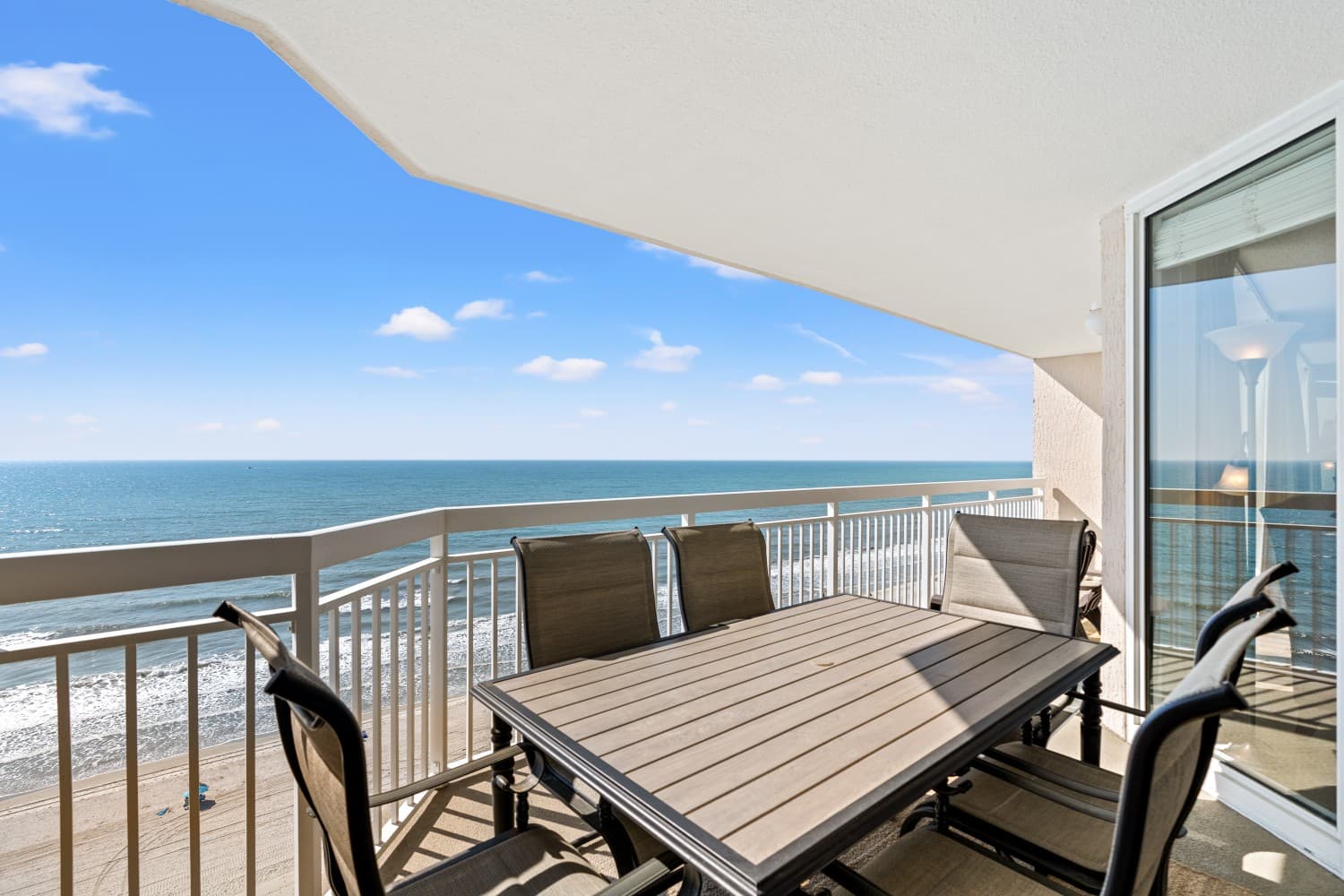 Crescent Shores - S 1207