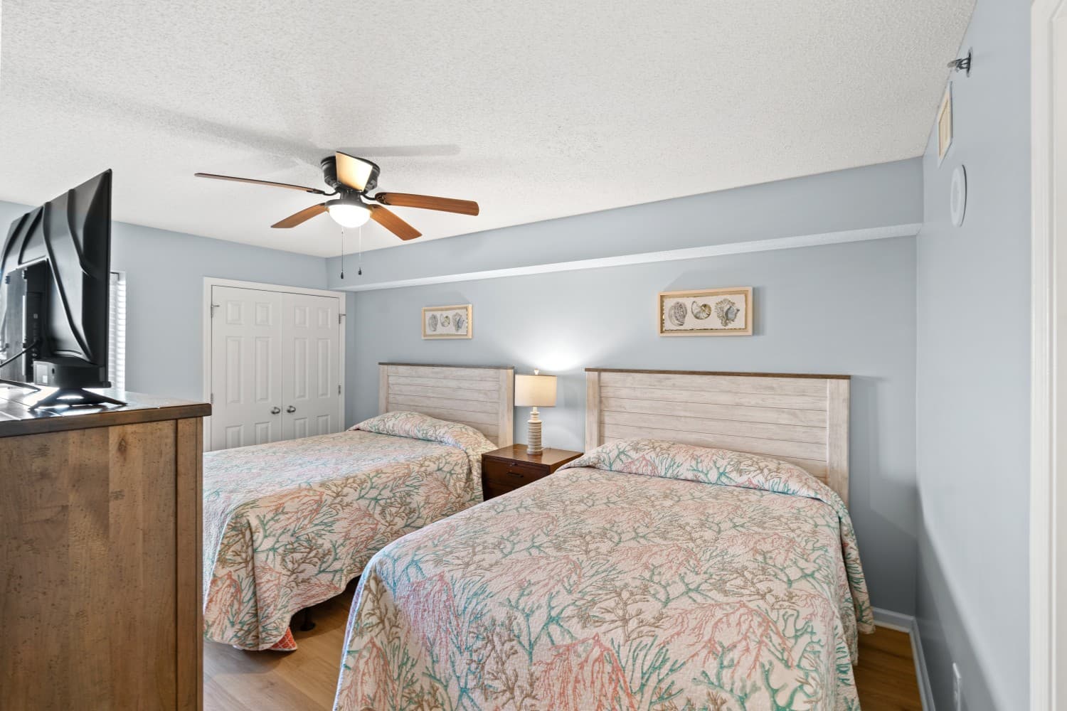 Crescent Shores - N 1403