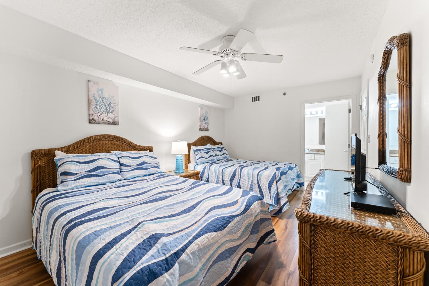 Crescent Shores - S 1707