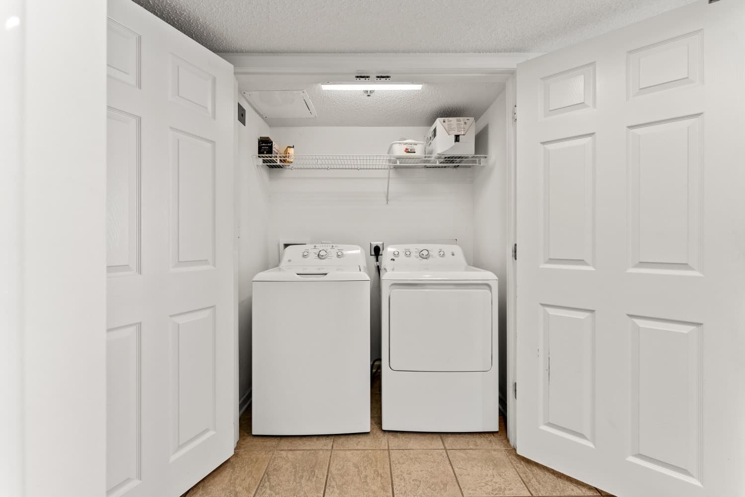 Crescent Shores - S 1707