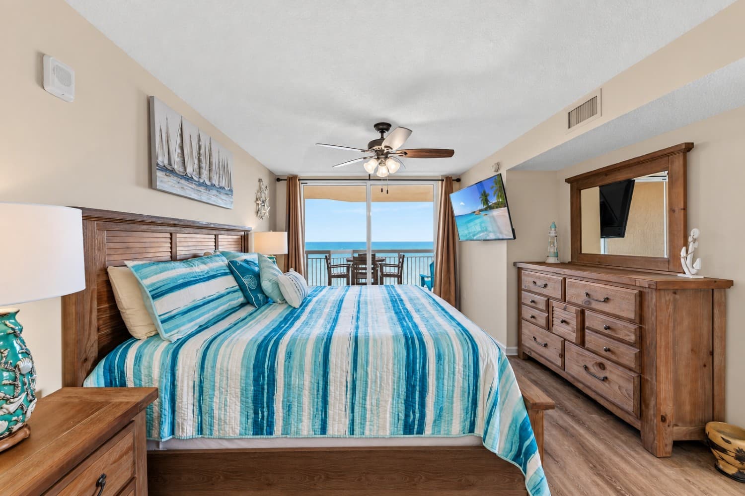 Crescent Shores - S 1812