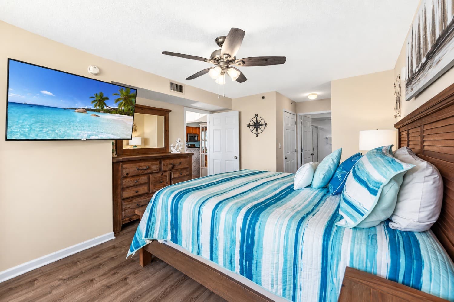 Crescent Shores - S 1812