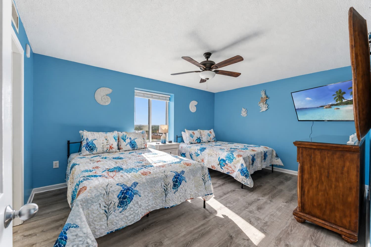 Crescent Shores - S 1812