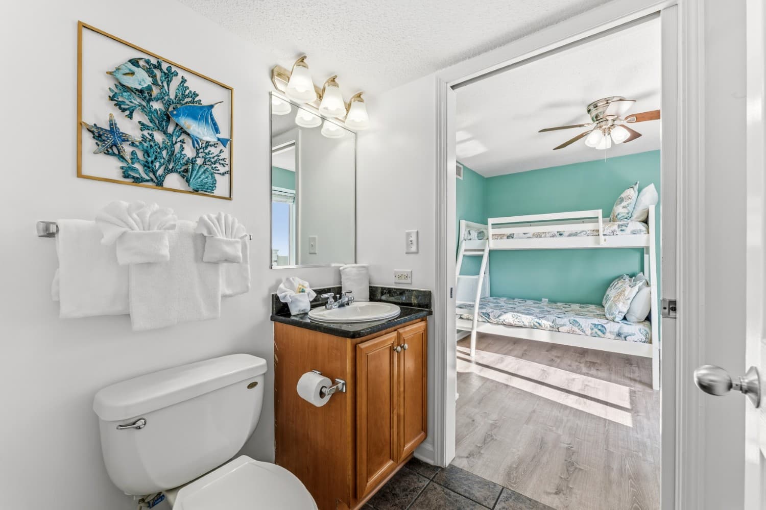 Crescent Shores - S 1812