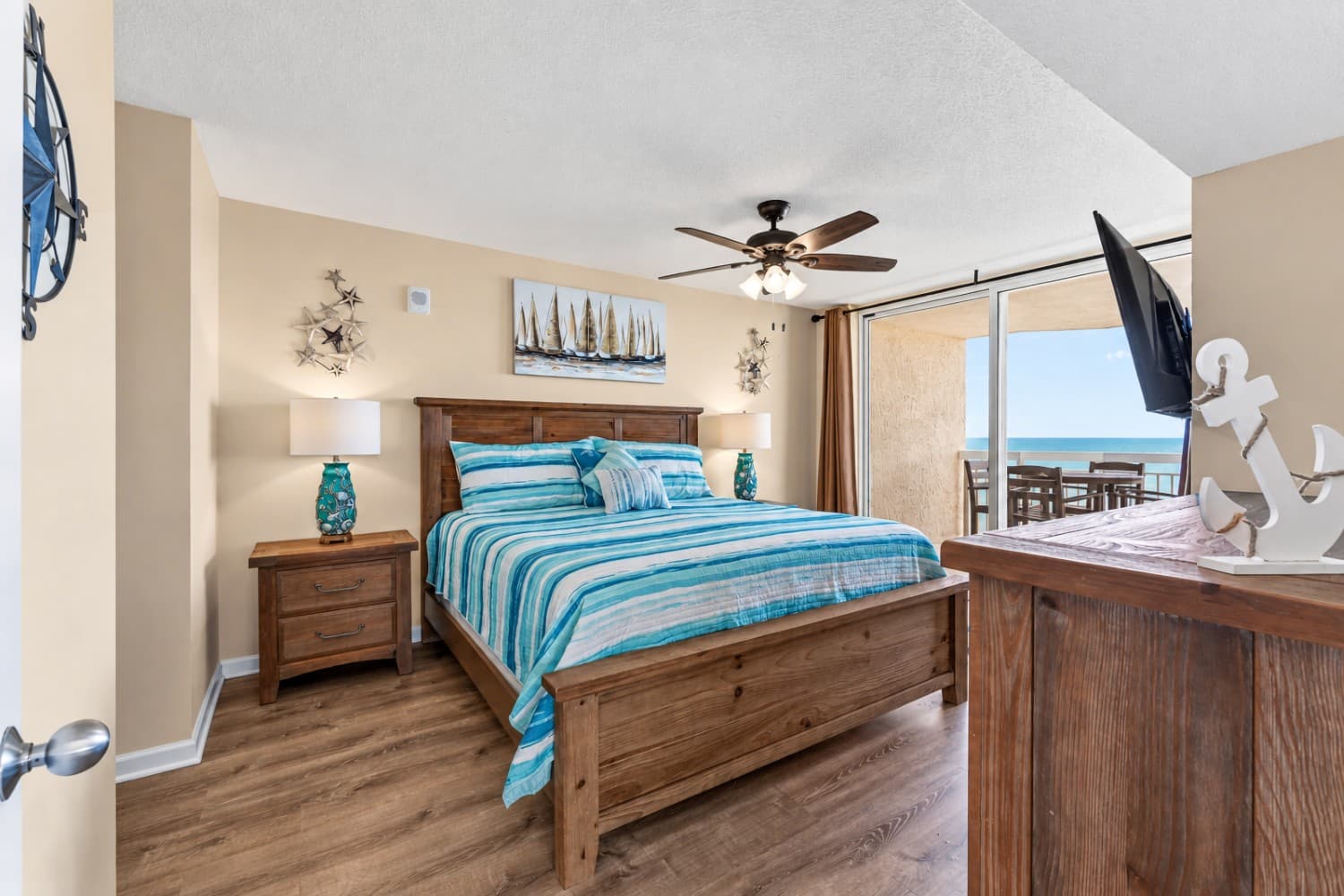 Crescent Shores - S 1812