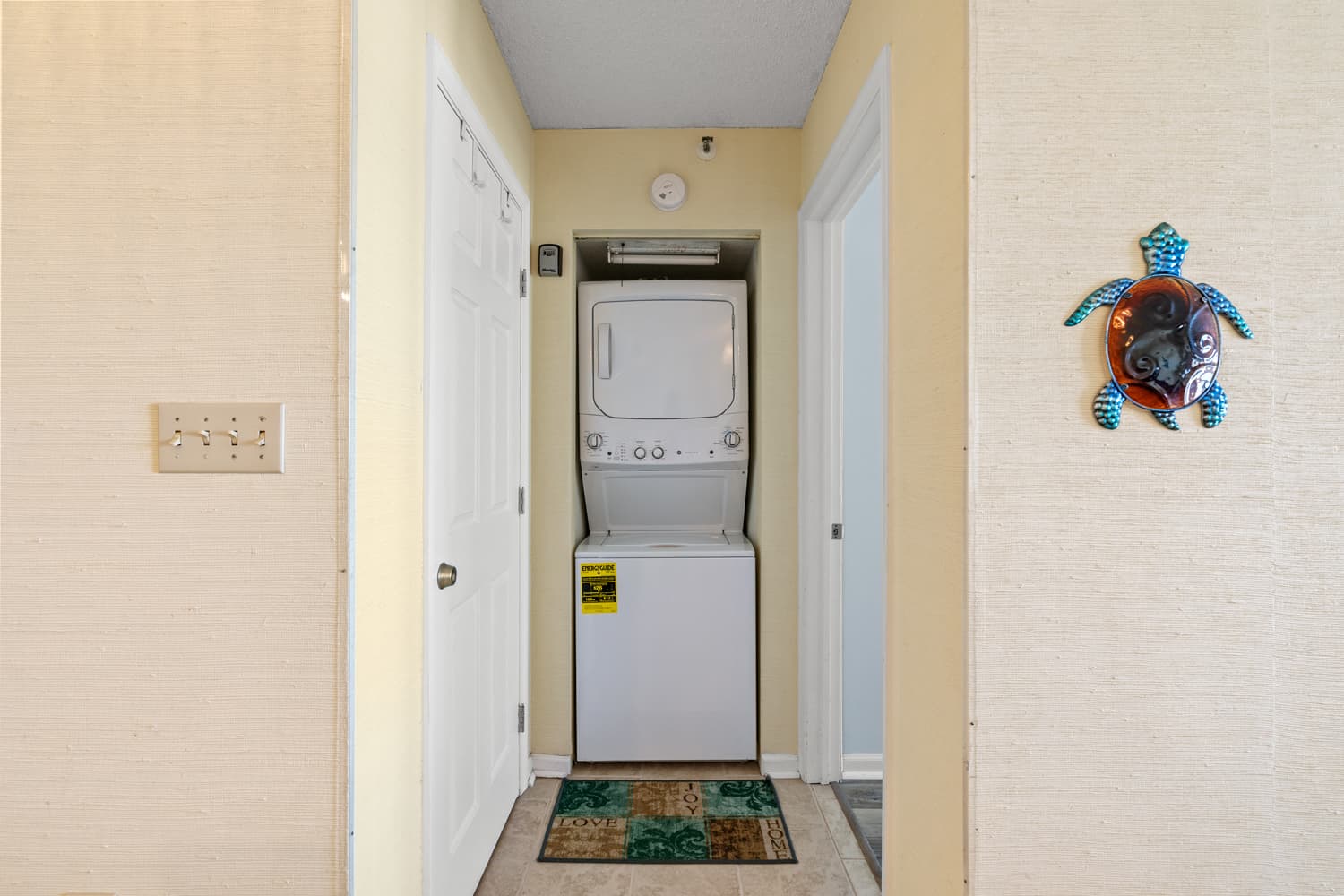 Crescent Tower II - 306