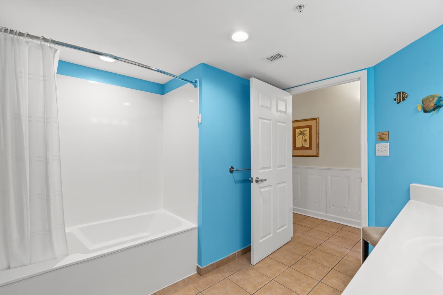 Malibu Pointe -  902