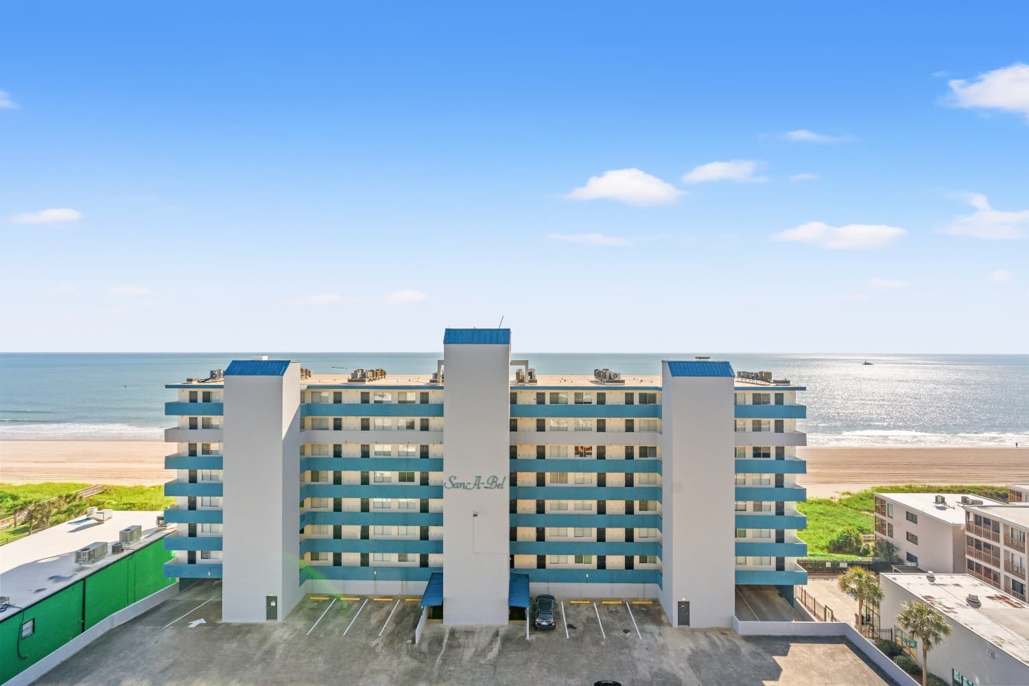 Malibu Pointe -  902