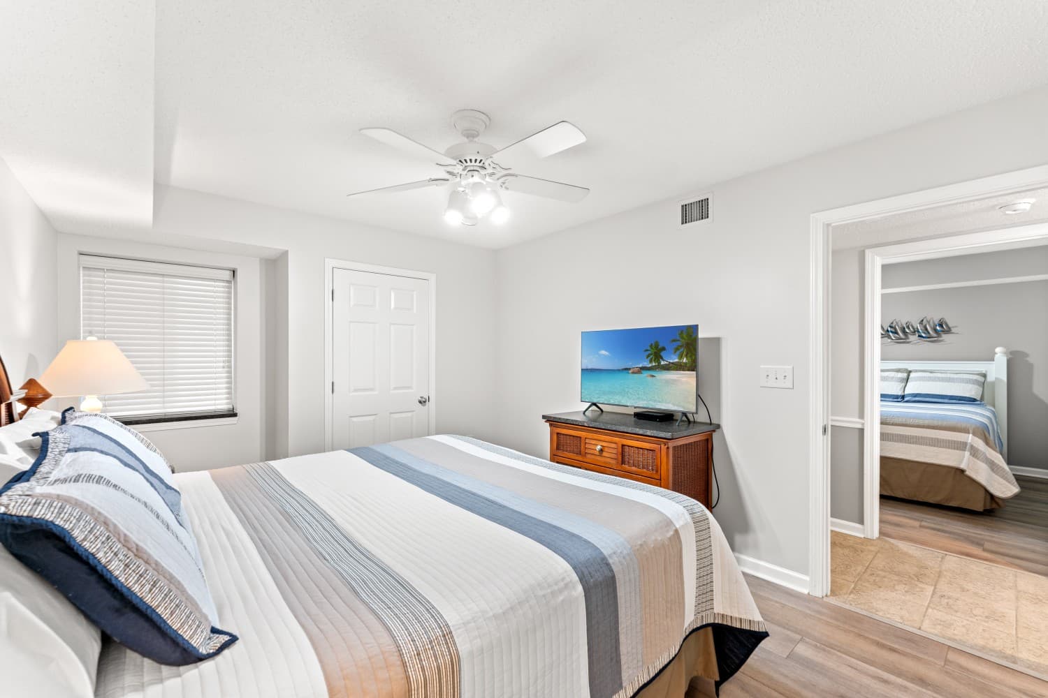 South Shore Villas -  702
