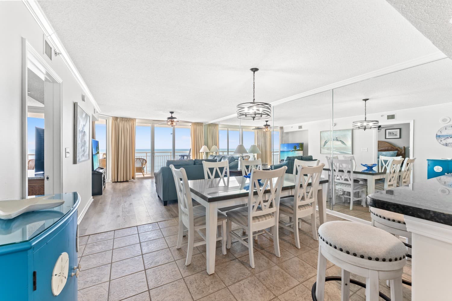 South Shore Villas -  702