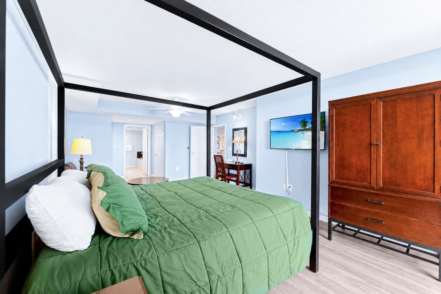 Yacht Club Villas - 1-1004