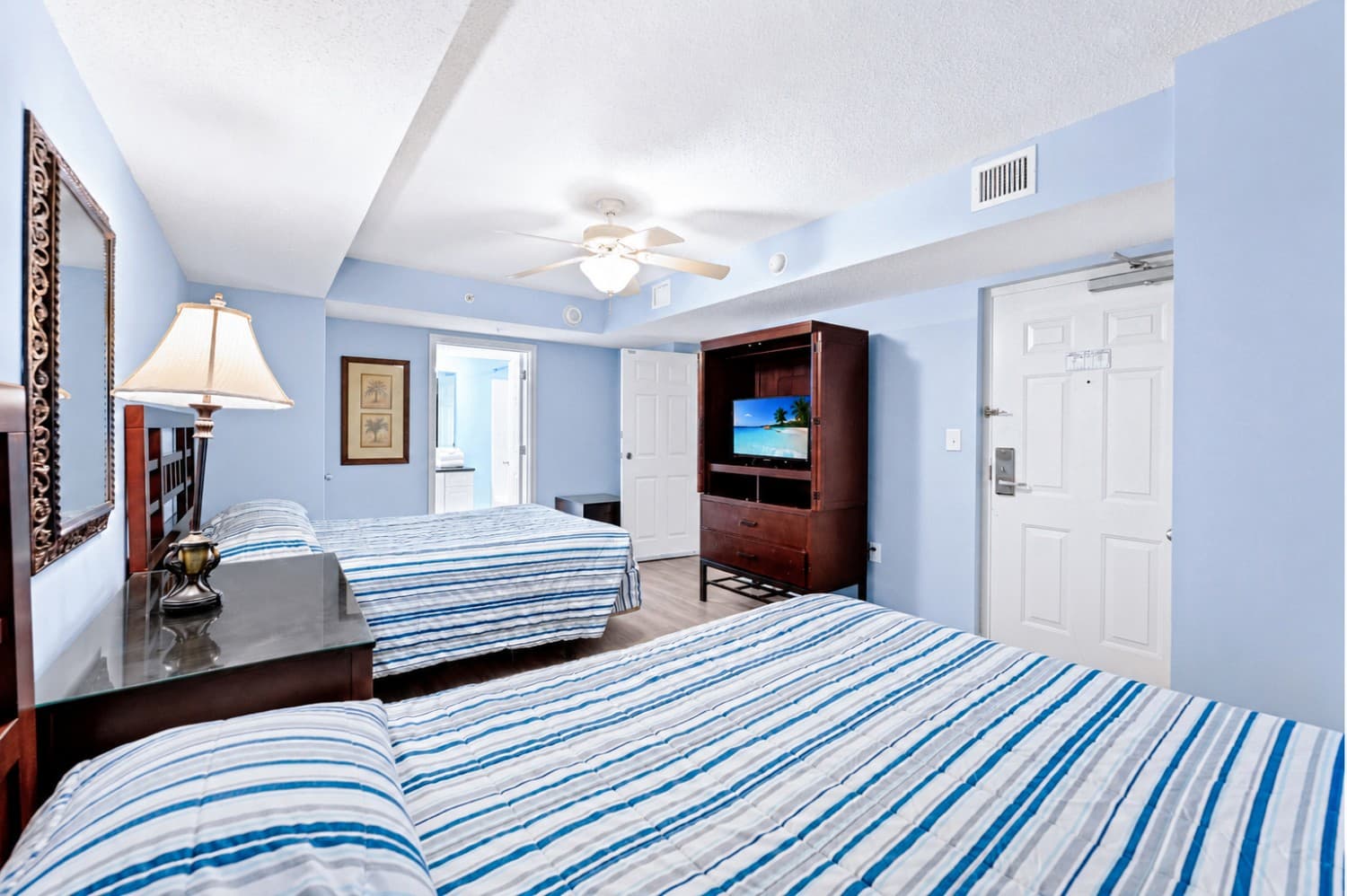 Yacht Club Villas - 1-1004
