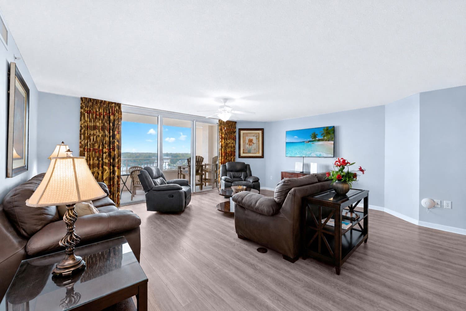 Yacht Club Villas - 1-1004