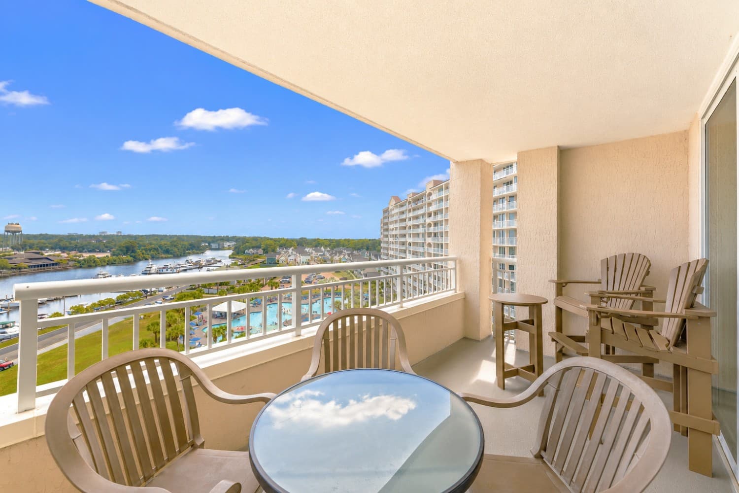 Yacht Club Villas - 1-1004