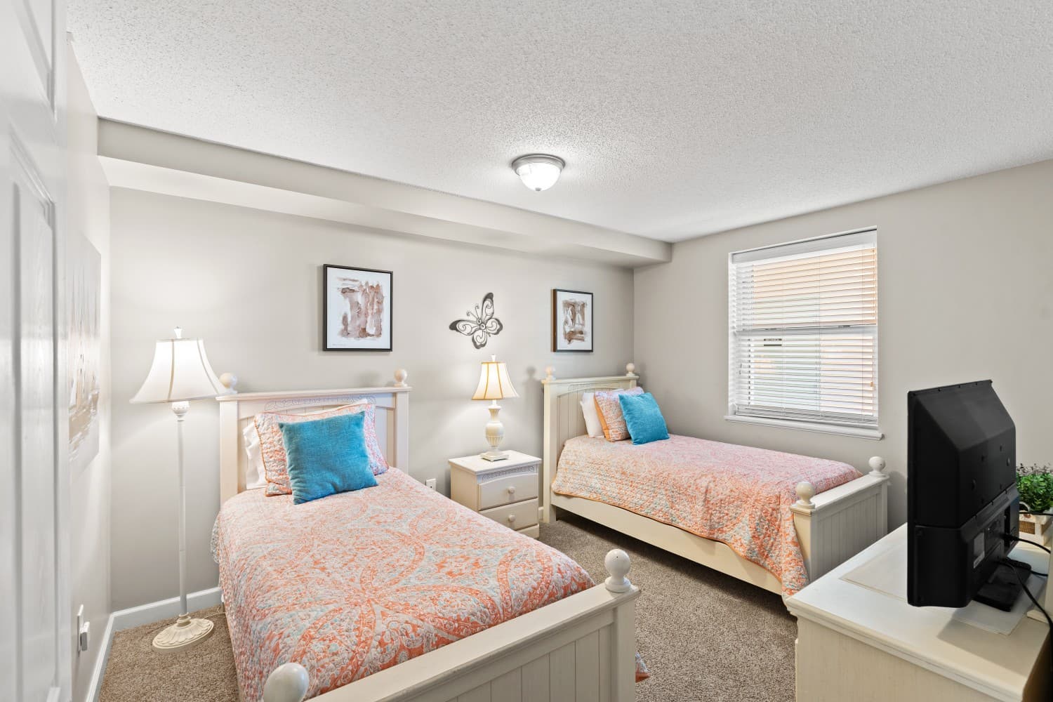 Crescent Keyes - 1205