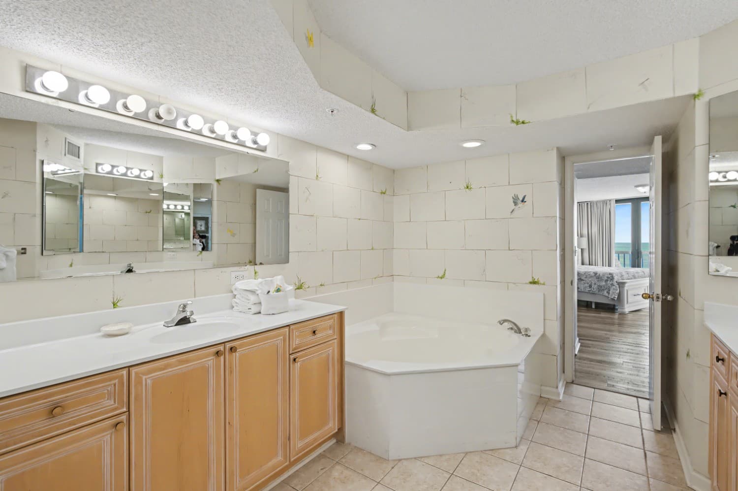 Ocean Bay Club - 1702-PH