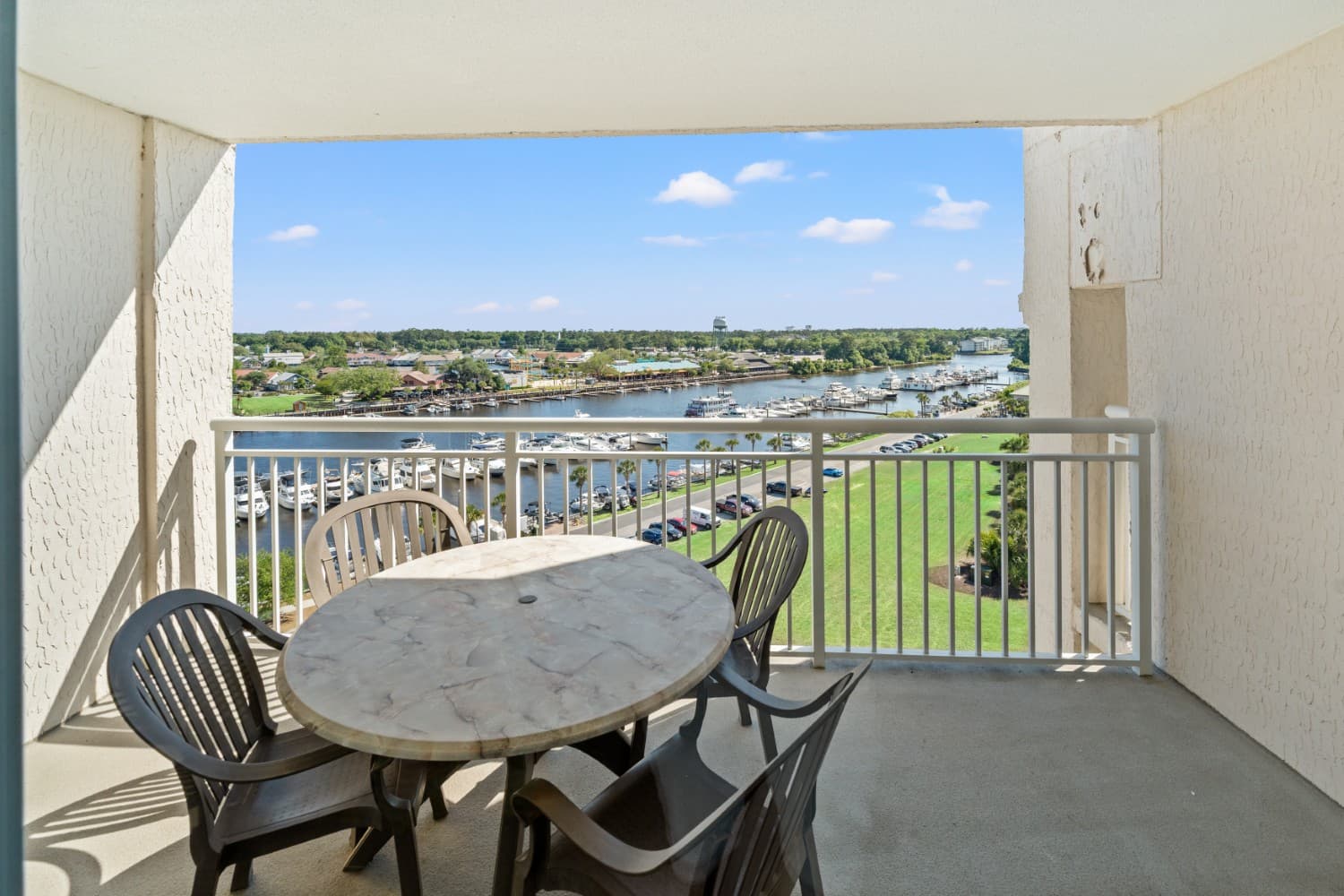 Yacht Club Villas - 1-902