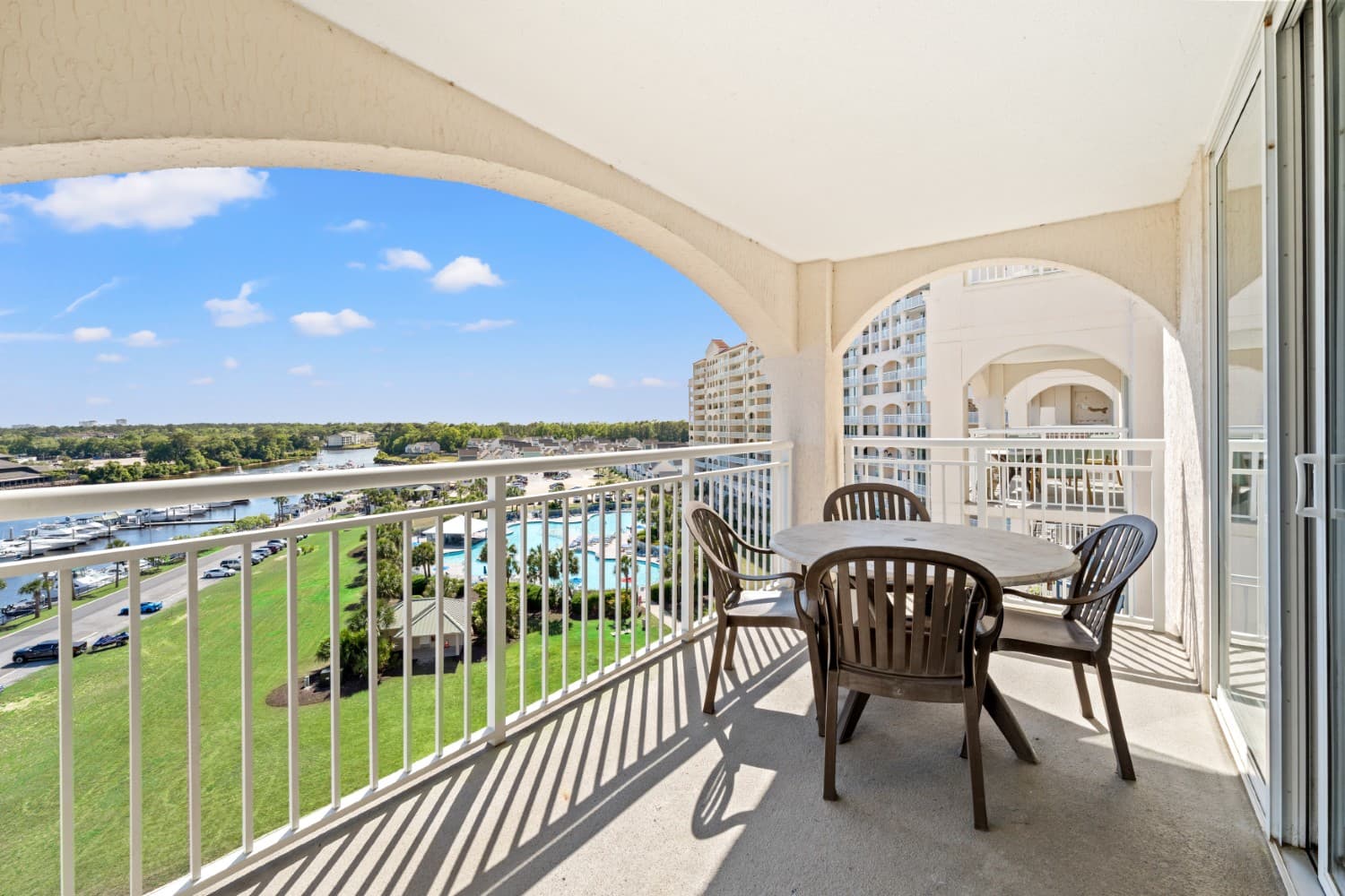 Yacht Club Villas - 1-902