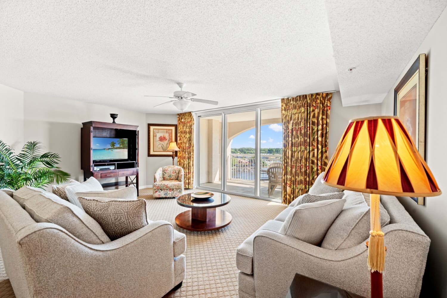 Yacht Club Villas - 1-902