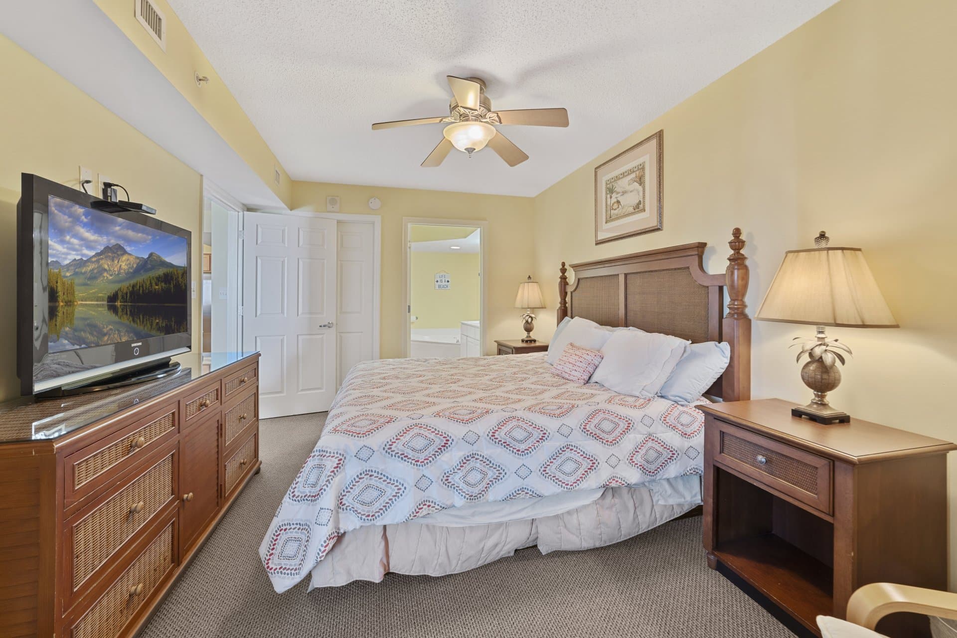 Malibu Pointe - 1004