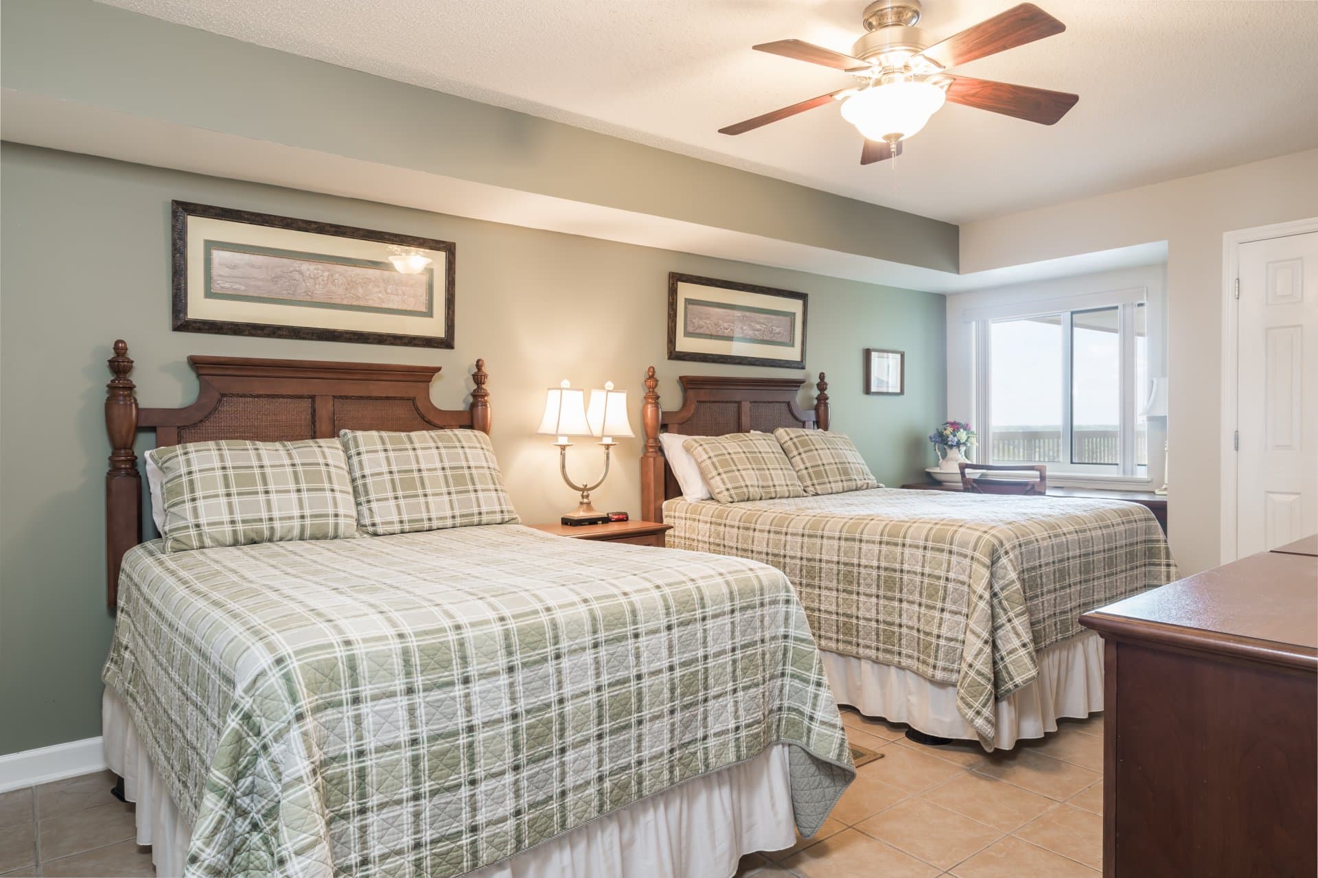 Malibu Pointe - 1201