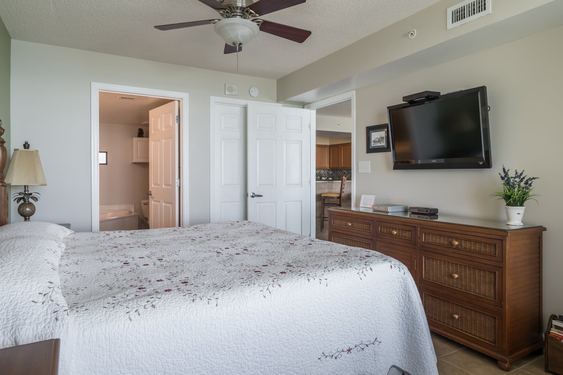 Malibu Pointe - 1201