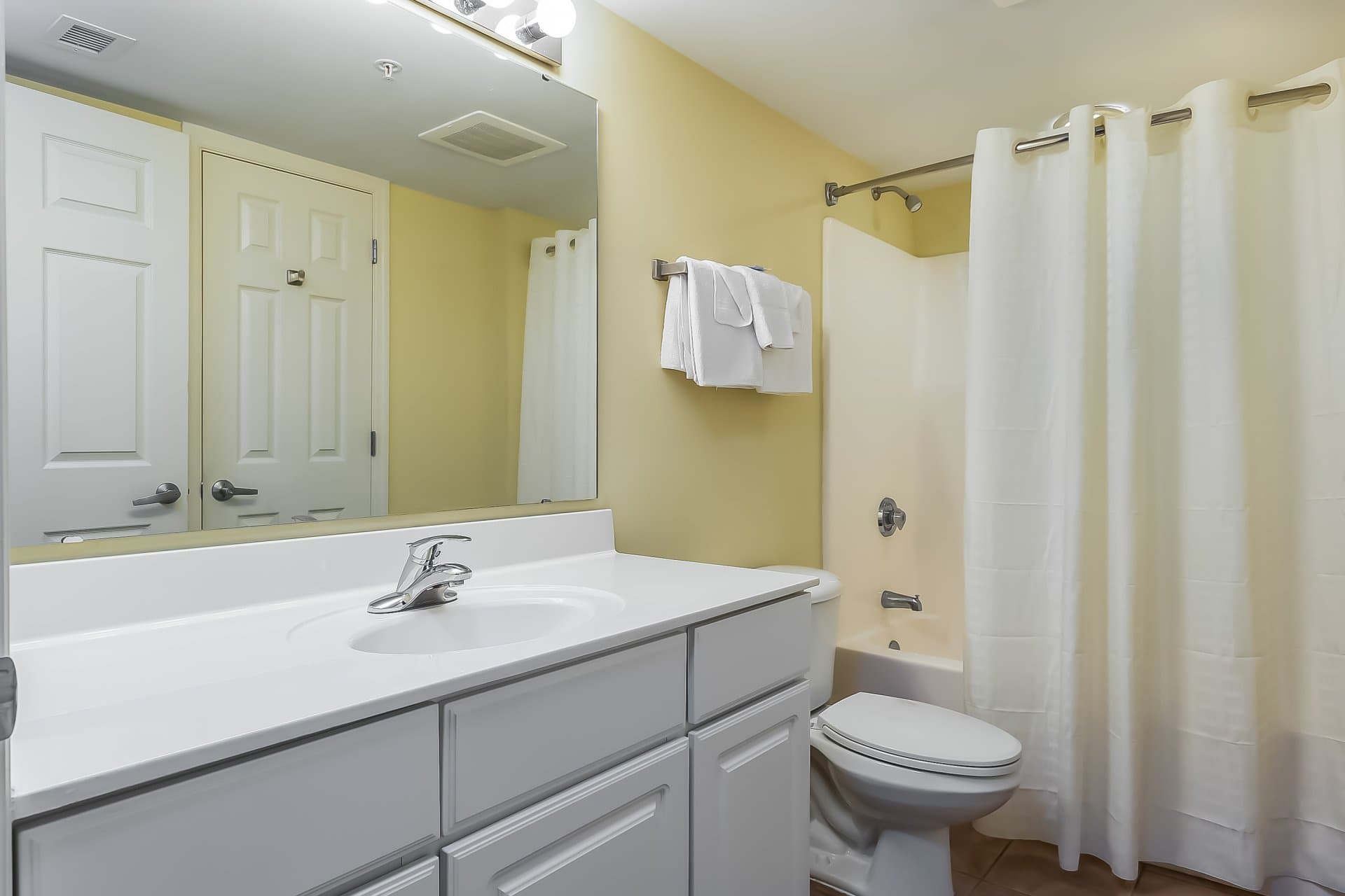 Malibu Pointe - 403