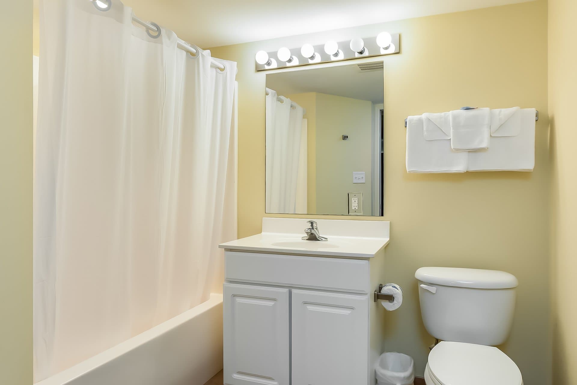 Malibu Pointe -  403