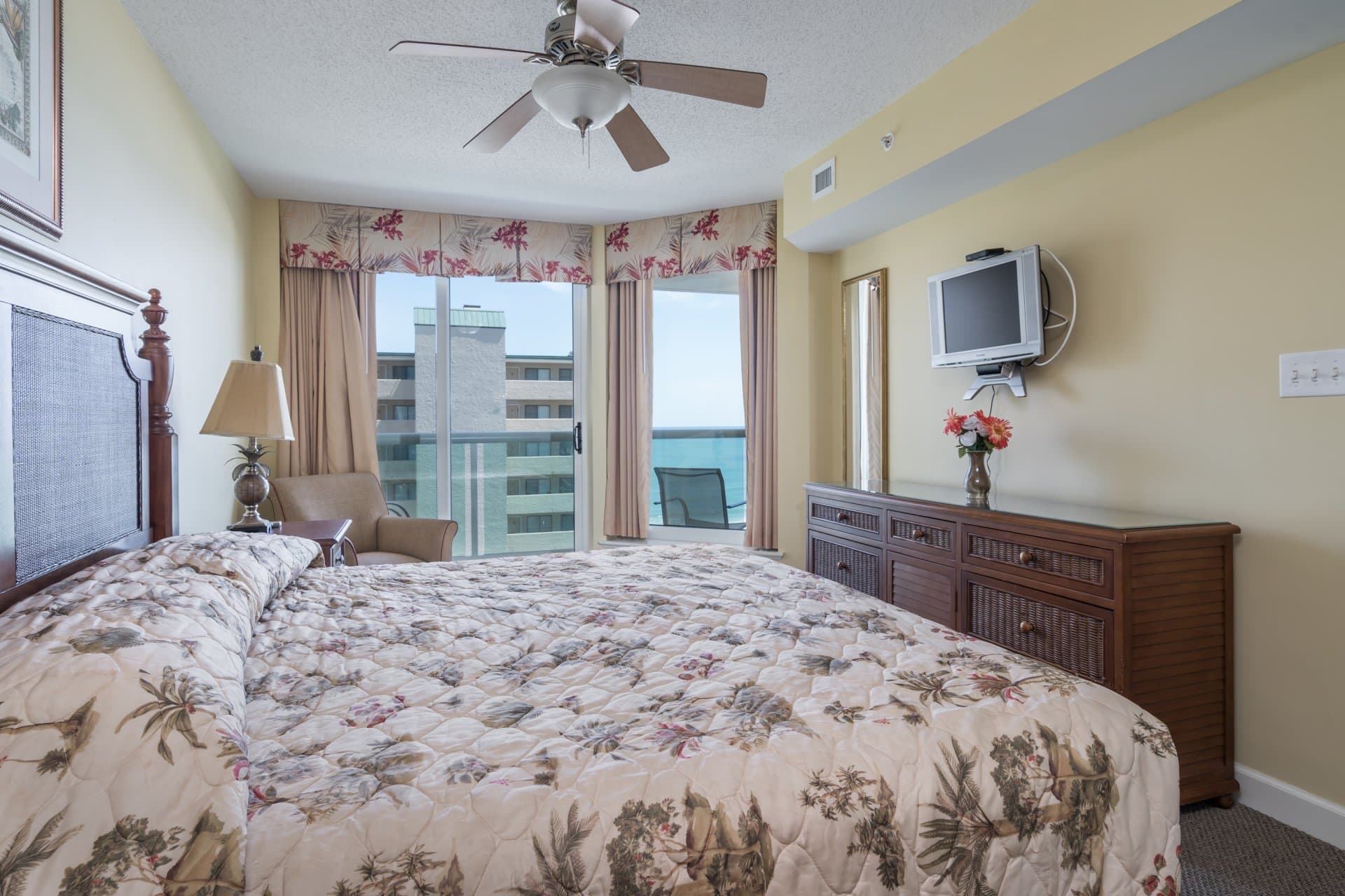 Malibu Pointe -  604