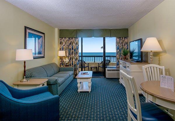 Compass Cove - 1 Bedroom Oceanfront End Suite