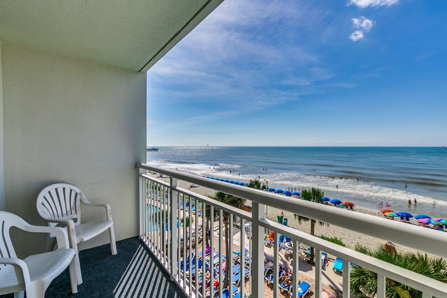 Sandy Beach Resort - 1 Bedroom Oceanfront Jacuzzi Suite - Magnolia