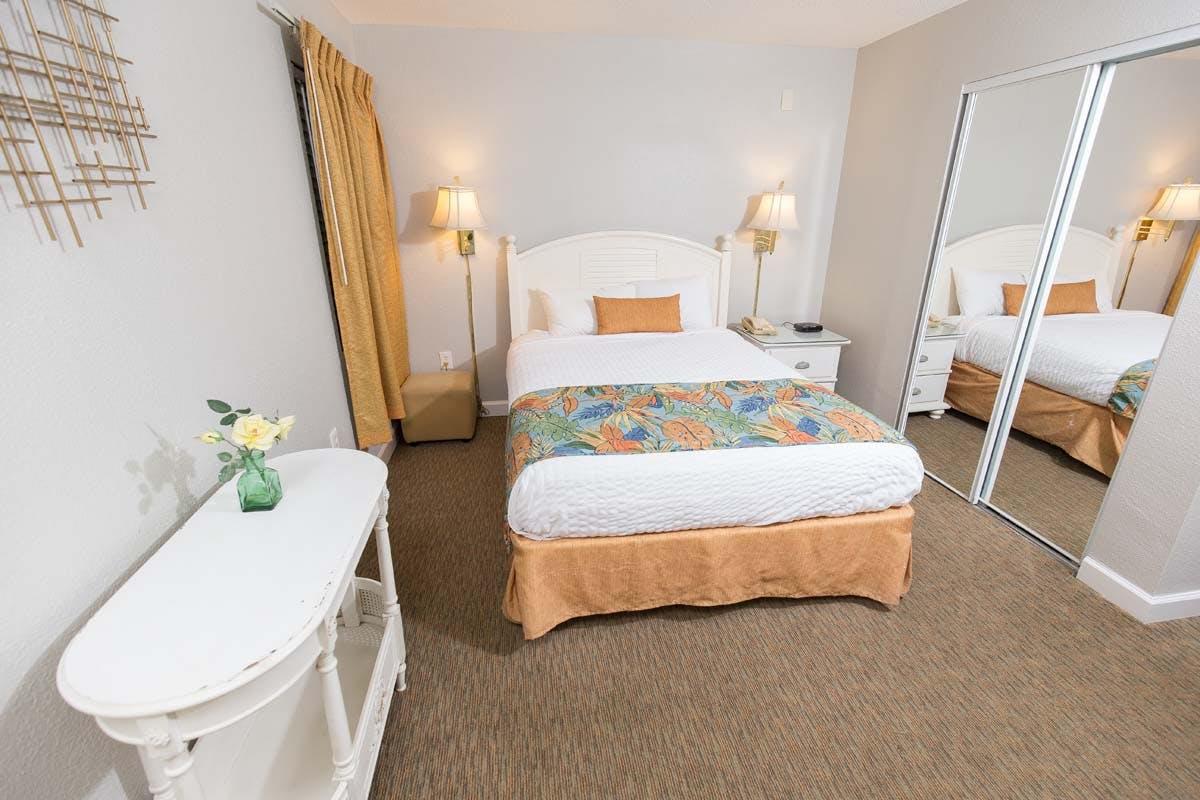 Atlantica Resort - 2 Bedroom Oceanfront Deluxe Condo