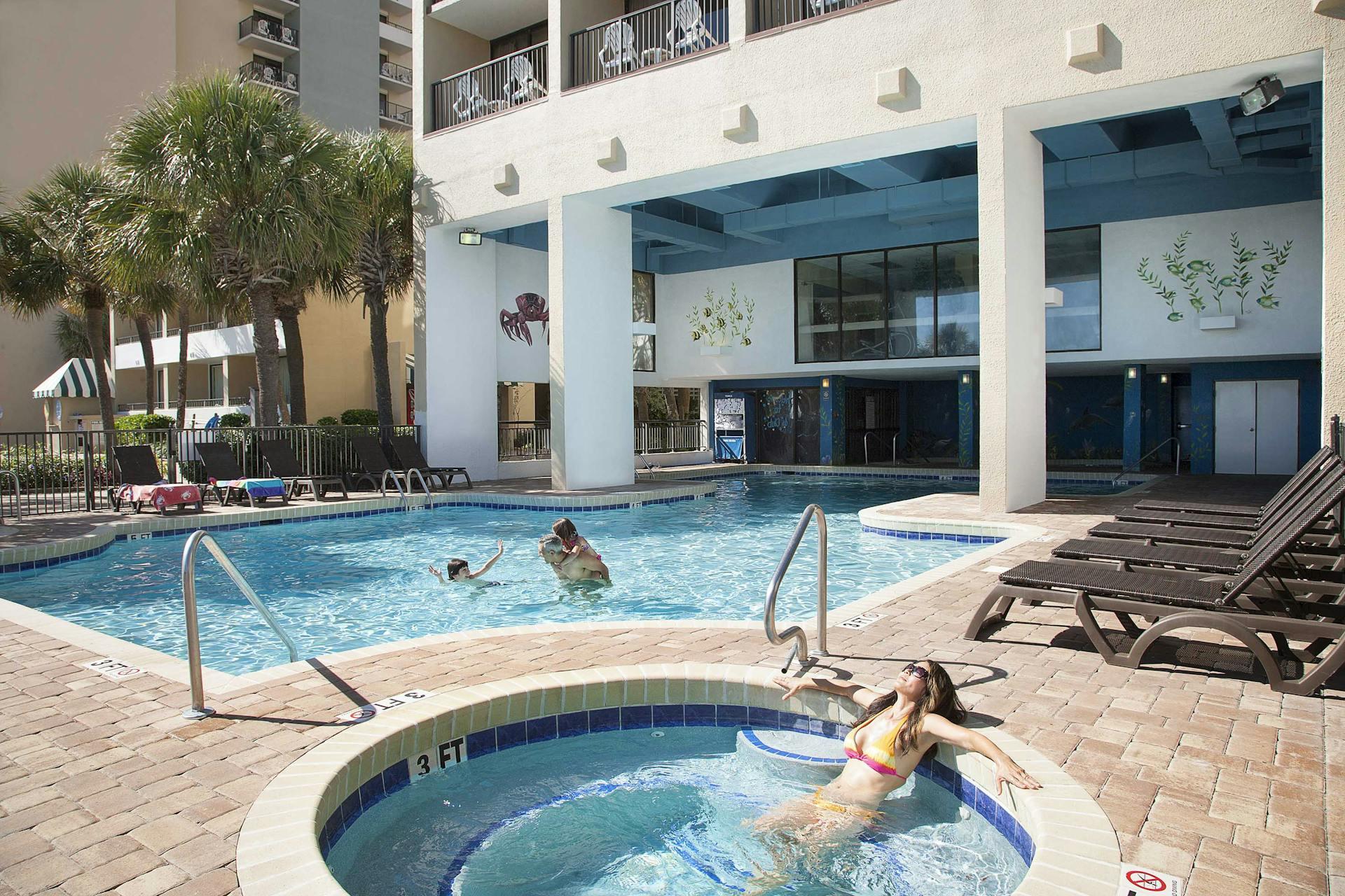 Breakers Resort - 3 Bedroom Oceanfront Paradise Condo  - A