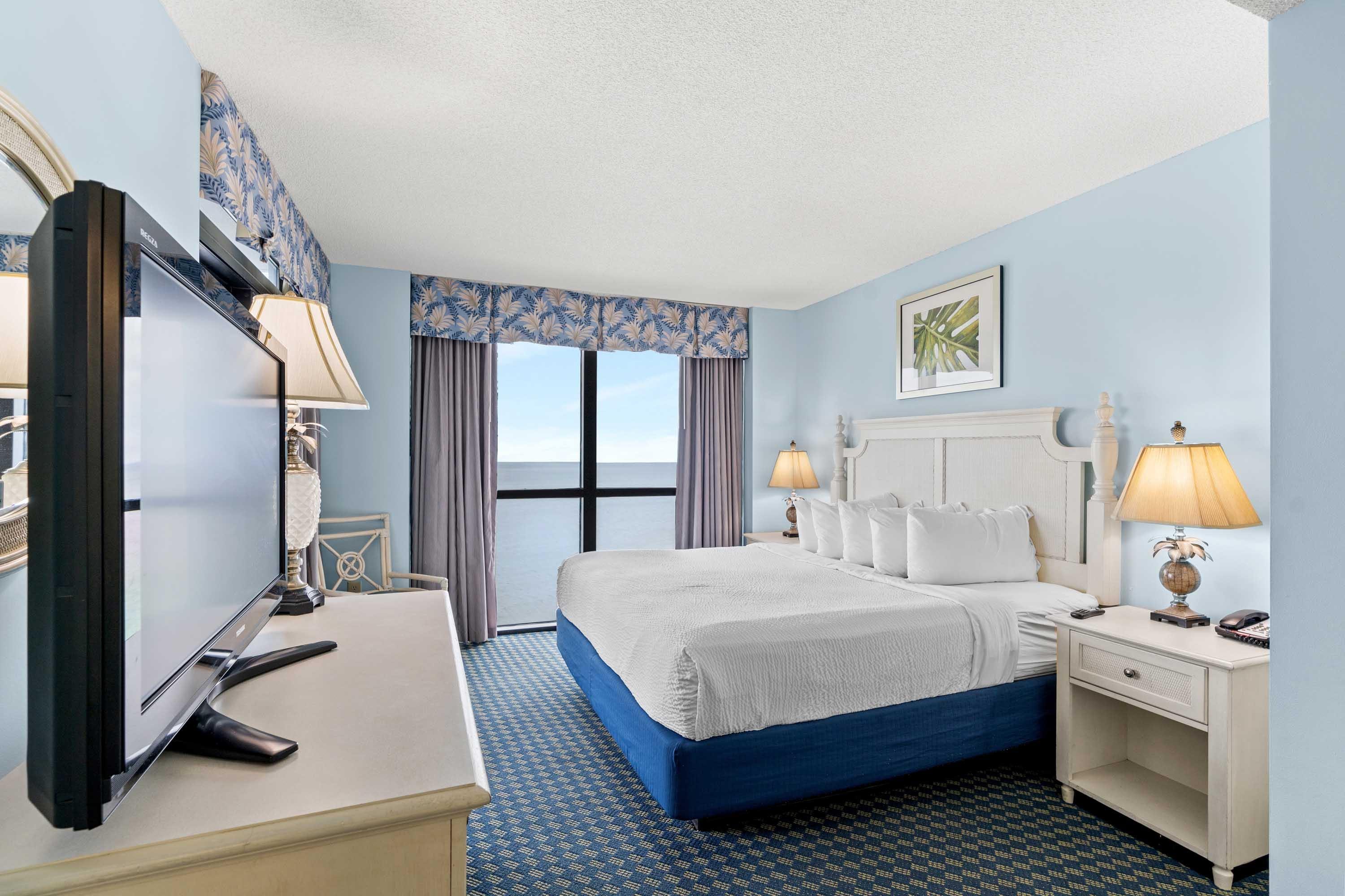 Caribbean Resort - 4 Bedroom Oceanfront Condo