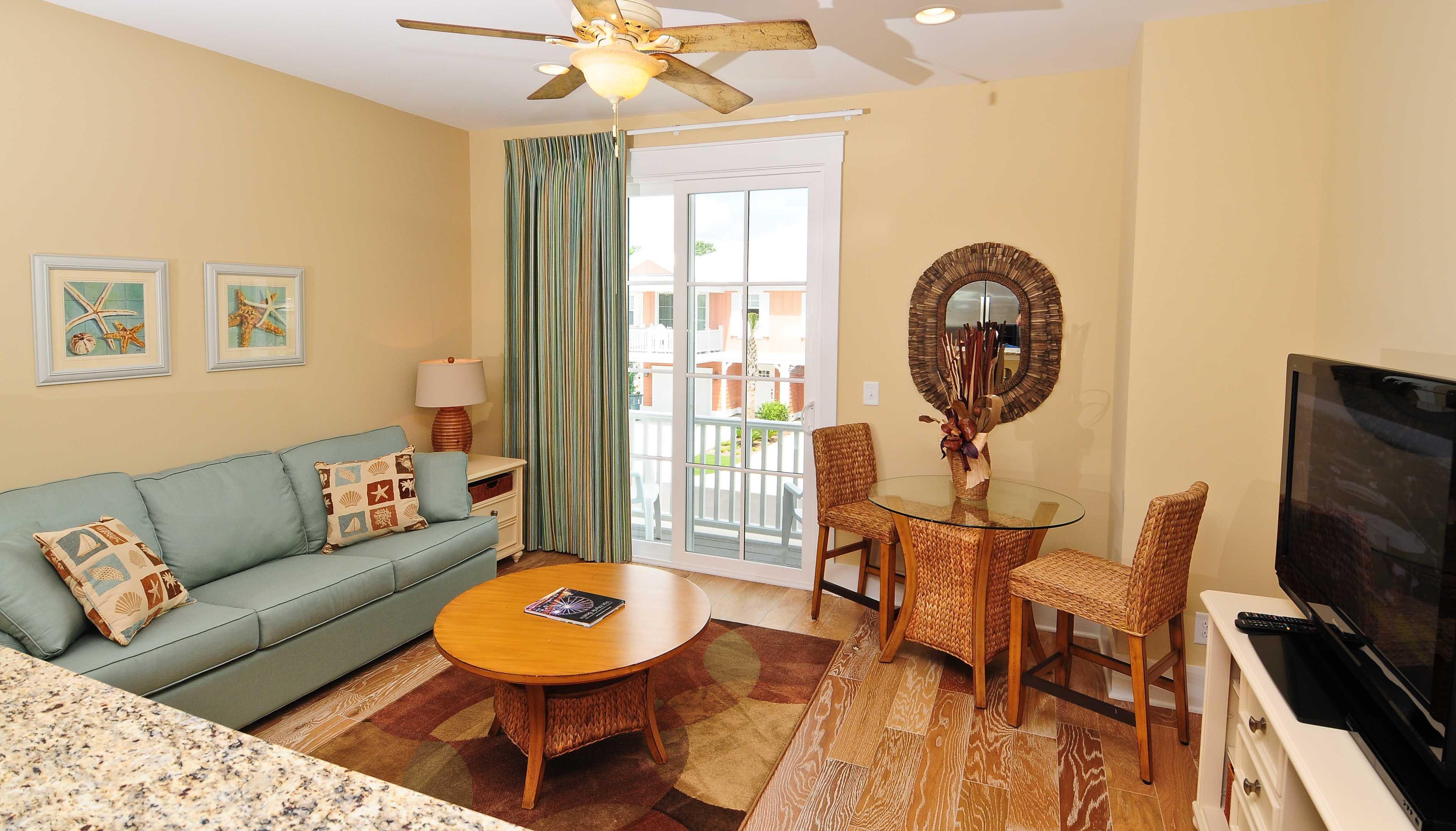 North Beach Cottages - 1 Bedroom Carriage House Suite