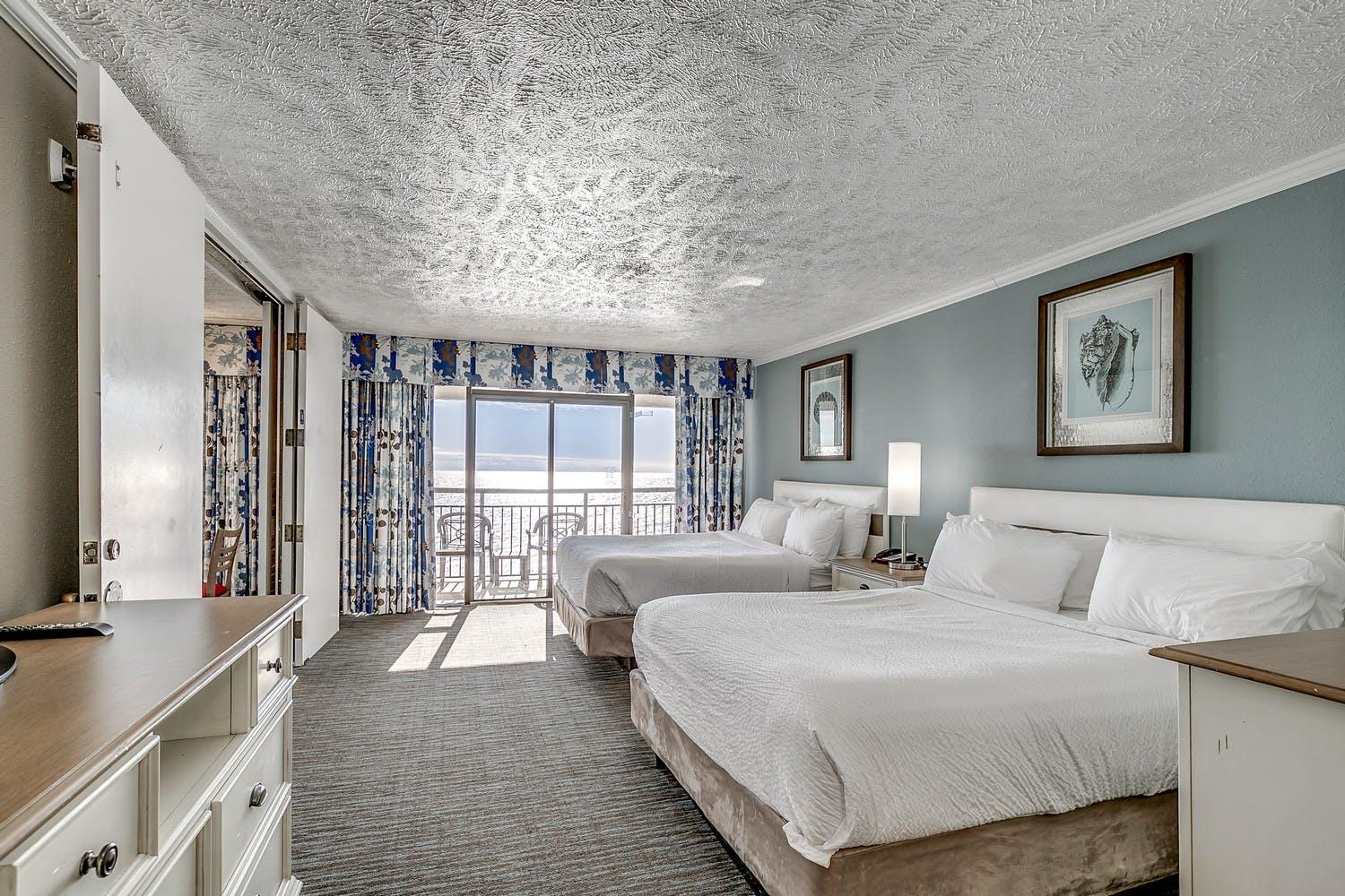 Ocean Reef Resort - 1 Bedroom Oceanfront Executive Suite 2 Queen