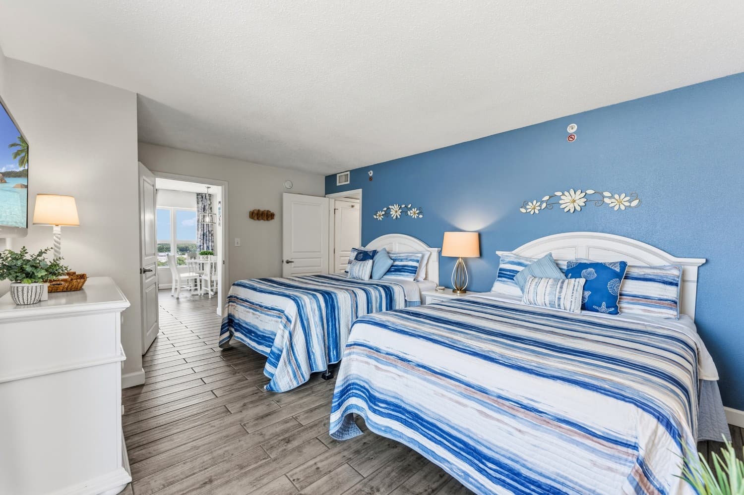 Bay Watch Resort - 1641