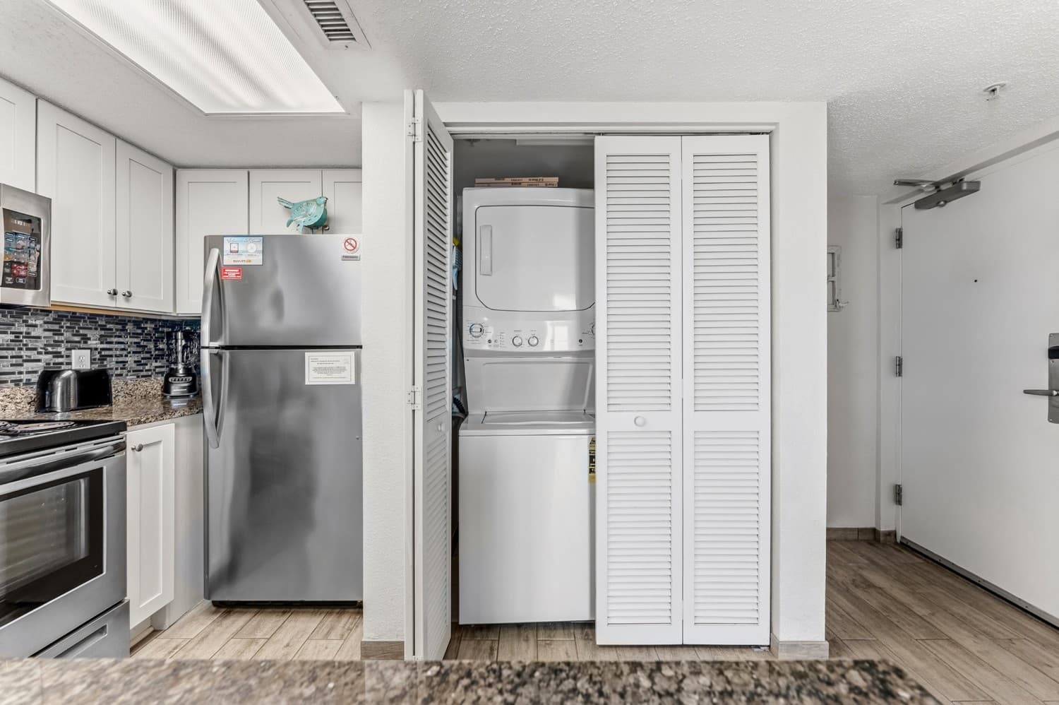 Bay Watch Resort - 1641