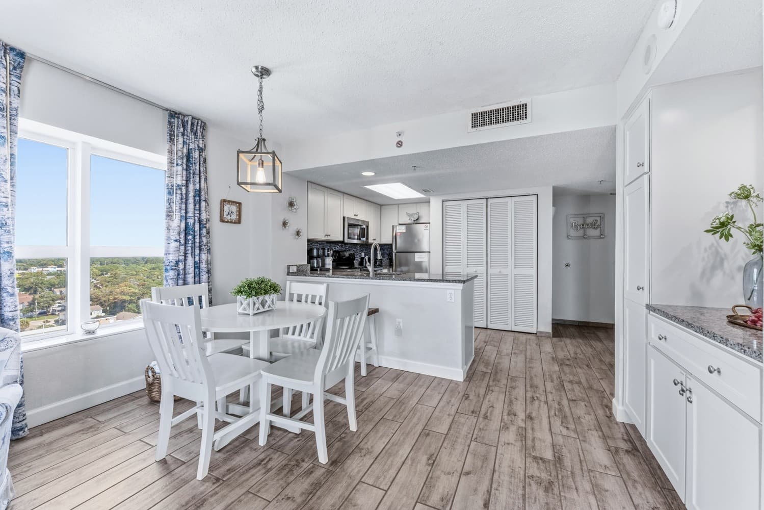 Bay Watch Resort - 1641